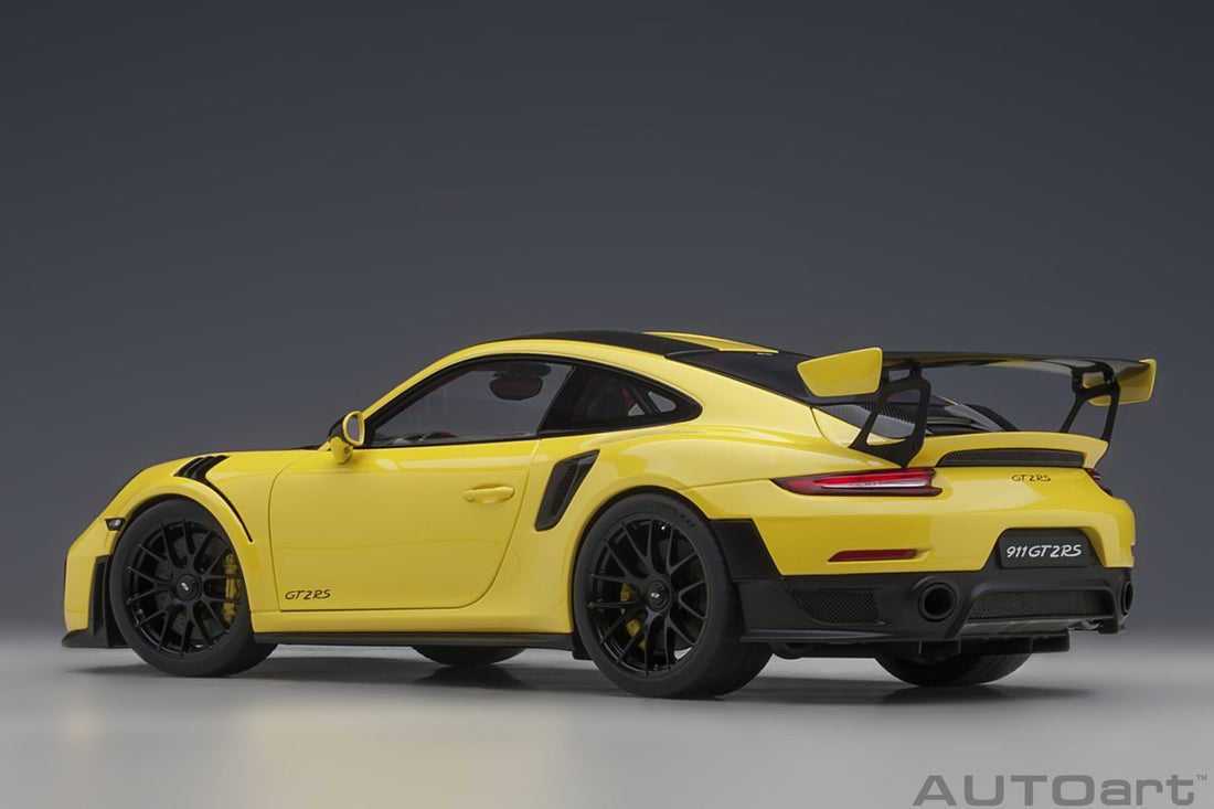 PORSCHE 911(991) GT2 RS Weissach Package