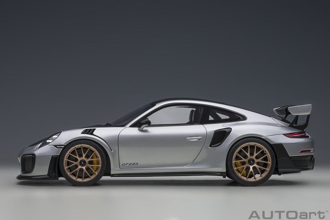 PORSCHE 911(991) GT2 RS Weissach Package