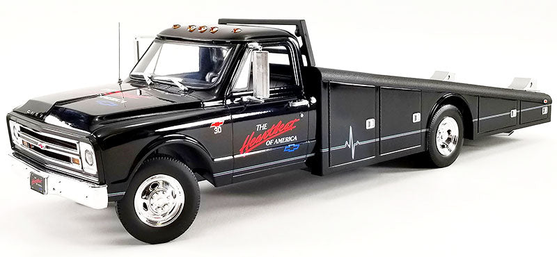 Chevrolet C-30 1967 Ramp Truck "Heartbeat of America" 