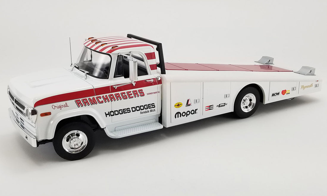 Dodge D-300 1970 Ramp Truck "RAMCHARGERS" ** voir note
