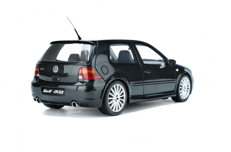 Volkswagen Golf IV R32