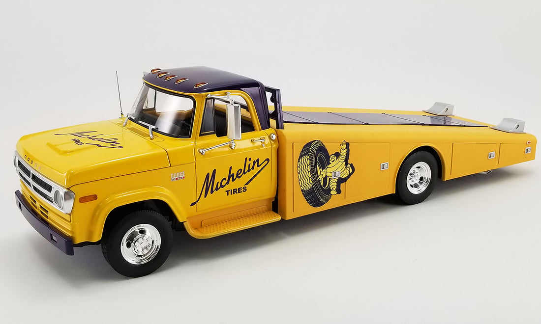 Dodge D-300 1970 Ramp Truck &quot;Michelin&quot;