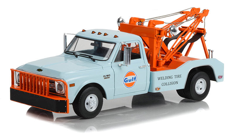 Chevrolet C-30 1969 Dually Wrecker &quot;Gulf Oil - Welding Tire Collision&quot;