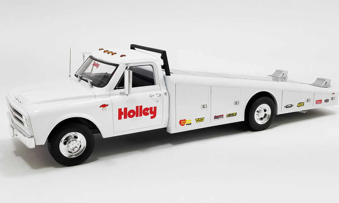 Chevrolet C30 1967 Ramp Truck "Holley"