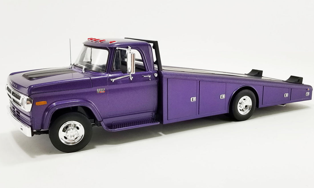 Dodge D-300 1970 Ramp Truck (Printemps)