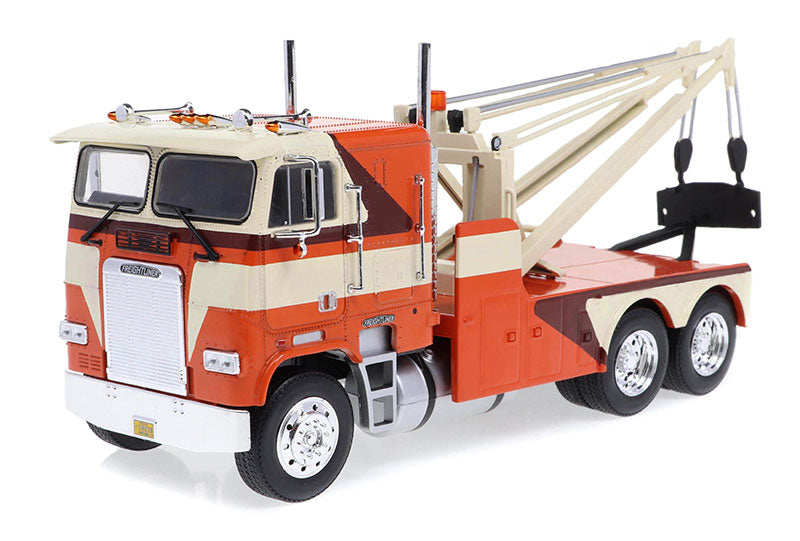 1984 Freightliner FLA 9664 Tow Truck