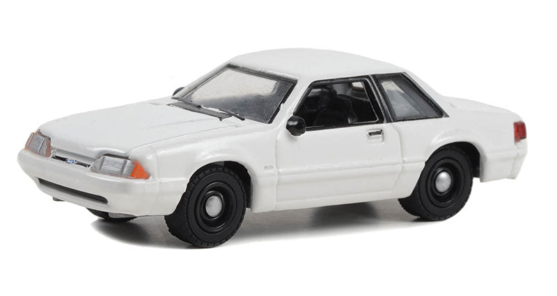 Police - 1987-93 Ford Mustang SSP in White (WITHOUT LIGHT AND PUSH BAR)