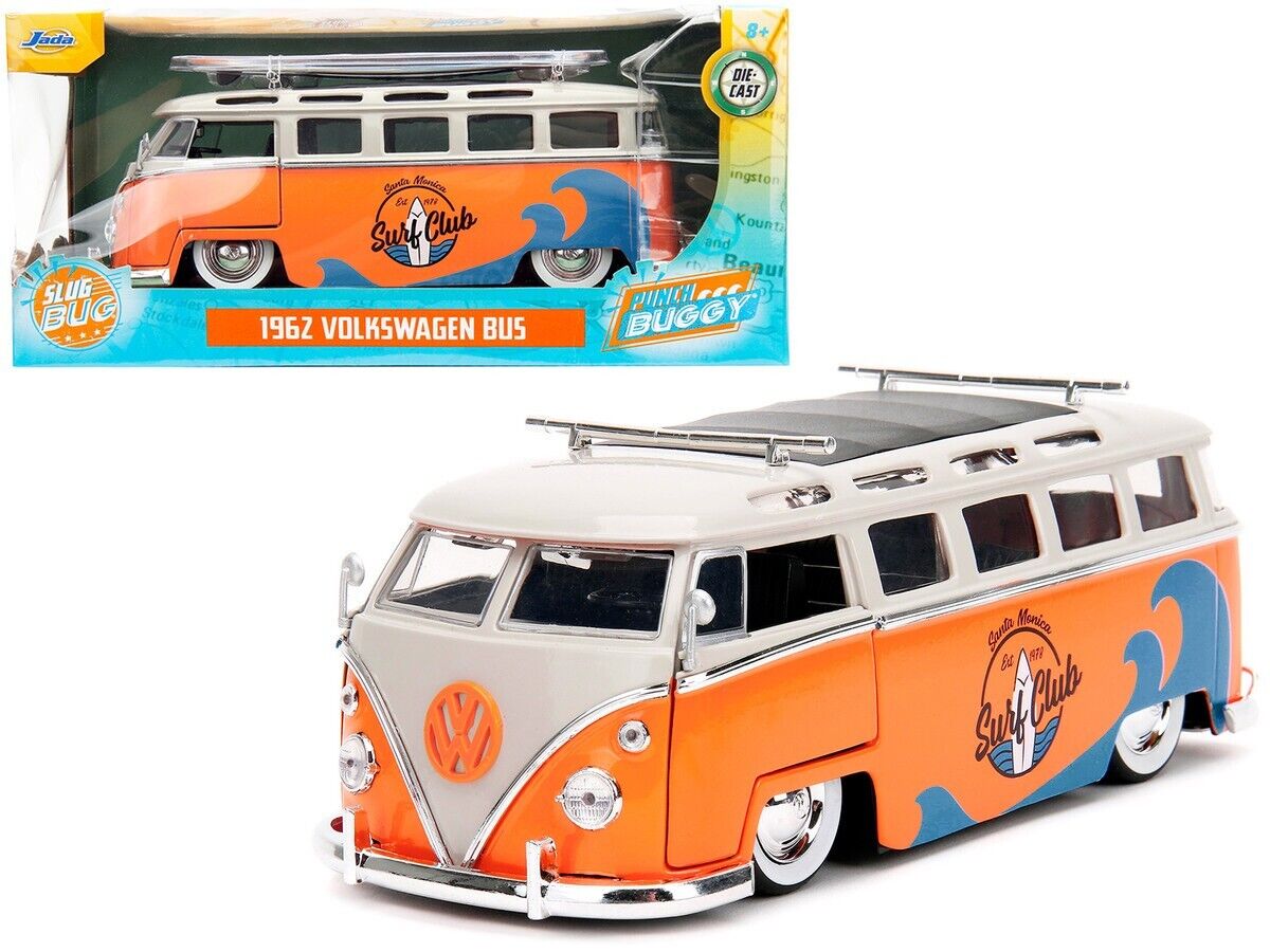 1962 VOLKSWAGEN BUS W/SURFBOARD