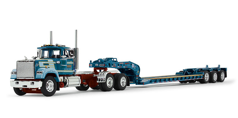 Sid Kamp - Mack Super-Liner Day Cab with Fontaine Magnitude Tri-Axle Lowboy Trailer