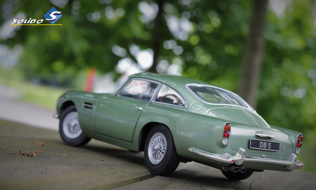 Aston Martin DB5 1964 (End of July)