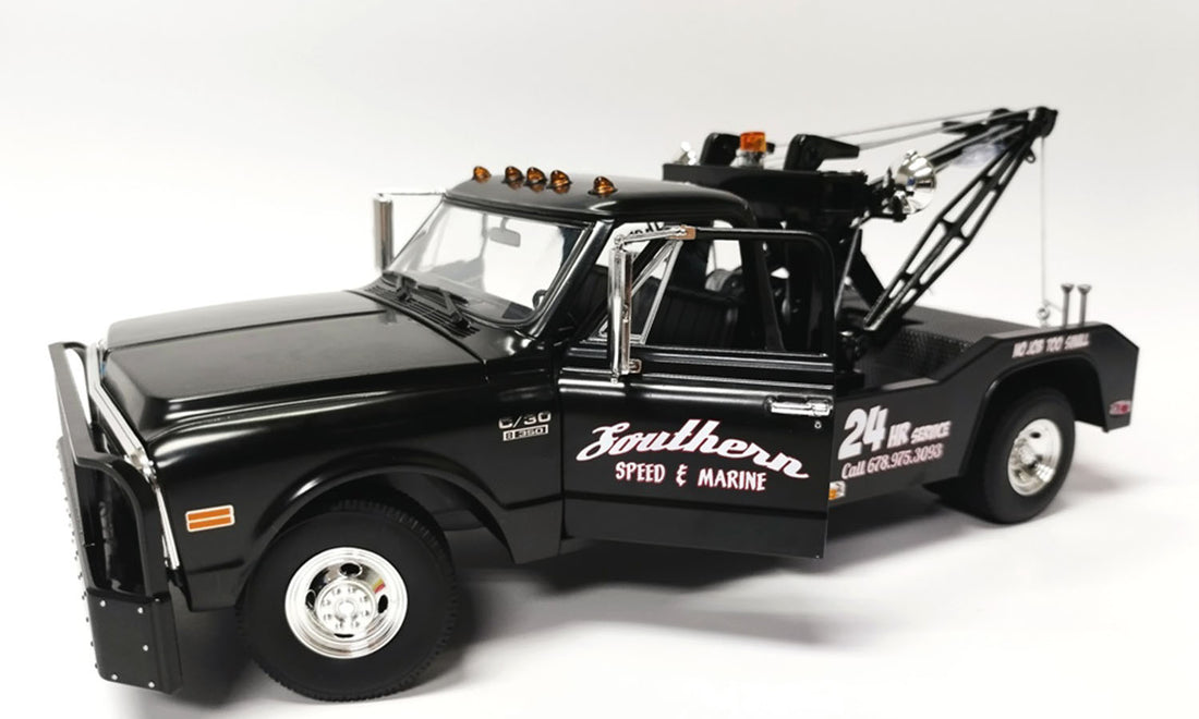 1970 CHEVROLET C-30 WRECKER &quot;SOUTHERN SPEED &amp; MARINE&quot; (Automne)