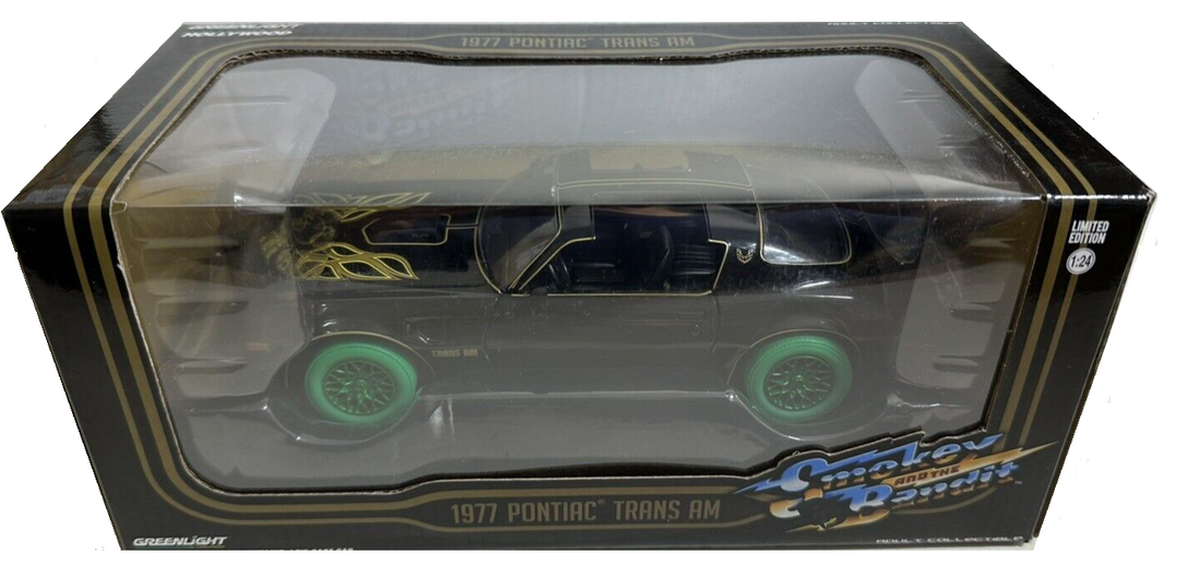 Pontiac Firebird Trans Am 1977 &quot;Bandit&quot; GREEN MACHINE Chase car