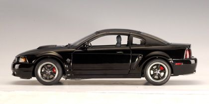 Ford Mustang GT 2004