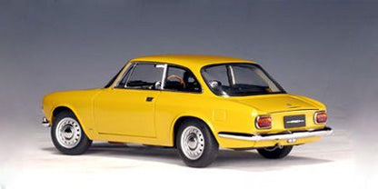 Alfa Romeo 1750 GTV 1967 (RHD)