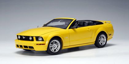 Ford Mustang GT Convertible 2006 * voir note