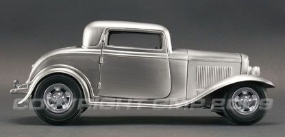 Ford 3 Window 1932 "The Rodder&