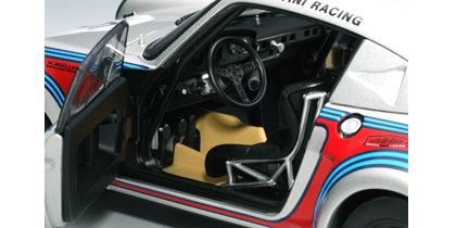 ミニカー Porsche 911 Carrera RSR Turbo 2.1 1/18 AUTO ART MILLENNIUM PORSCHE 911 CARRERA RSR TURBO 2.1 WATKINS GLE