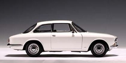 Alfa Romeo 1750 GTV 1967 (RHD)
