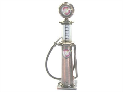 1930 Metal Gas Pump