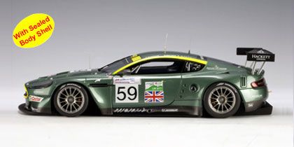 Aston Martin DBR9 
