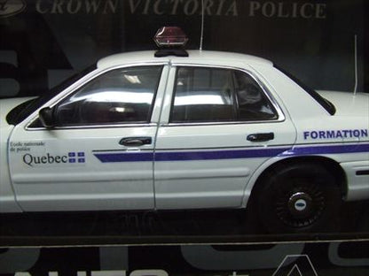 Ford Crown Victoria "Ecole National De Police" Formation