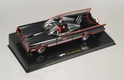 Batmobile 1966 TV Series "Edition Special Noir Mat"