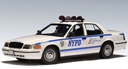 Ford Crown Victoria Police "NYPD"