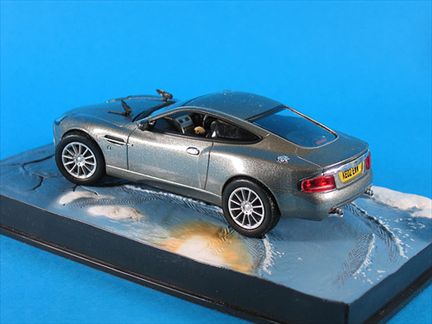 007 James Bond - Aston Martin V12 Vanquish - Die Another Day