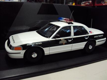 Ford Crown Victoria "Texas Department Public Safety"
