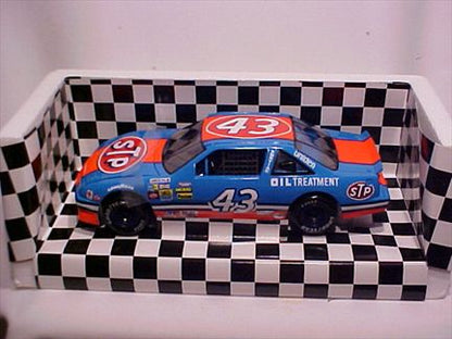 Pontiac Grand Prix STP 