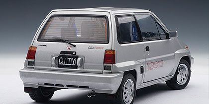 Honda City Turbo II With Motocompo