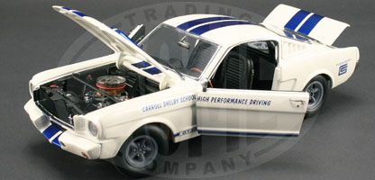 Ford Mustang Shelby GT-350 "Carroll Shelby Driving School" (box lightly damaged)