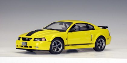 Ford Mustang Mach 1 2004