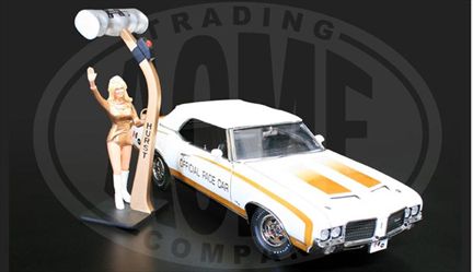 Oldsmobile Hurst 1972 "Pace Car" With Linda Vaughn Figure and Hurst Platform 