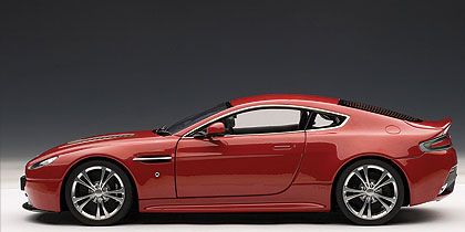 Aston martin V12 Vantage 2010 
