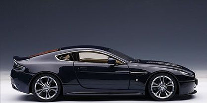 Aston martin V12 Vantage  2010