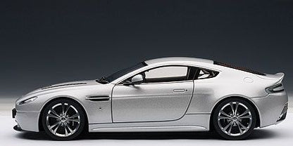 Aston martin V12 Vantage 2010 