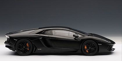 Lamborghini Aventador LP700-4